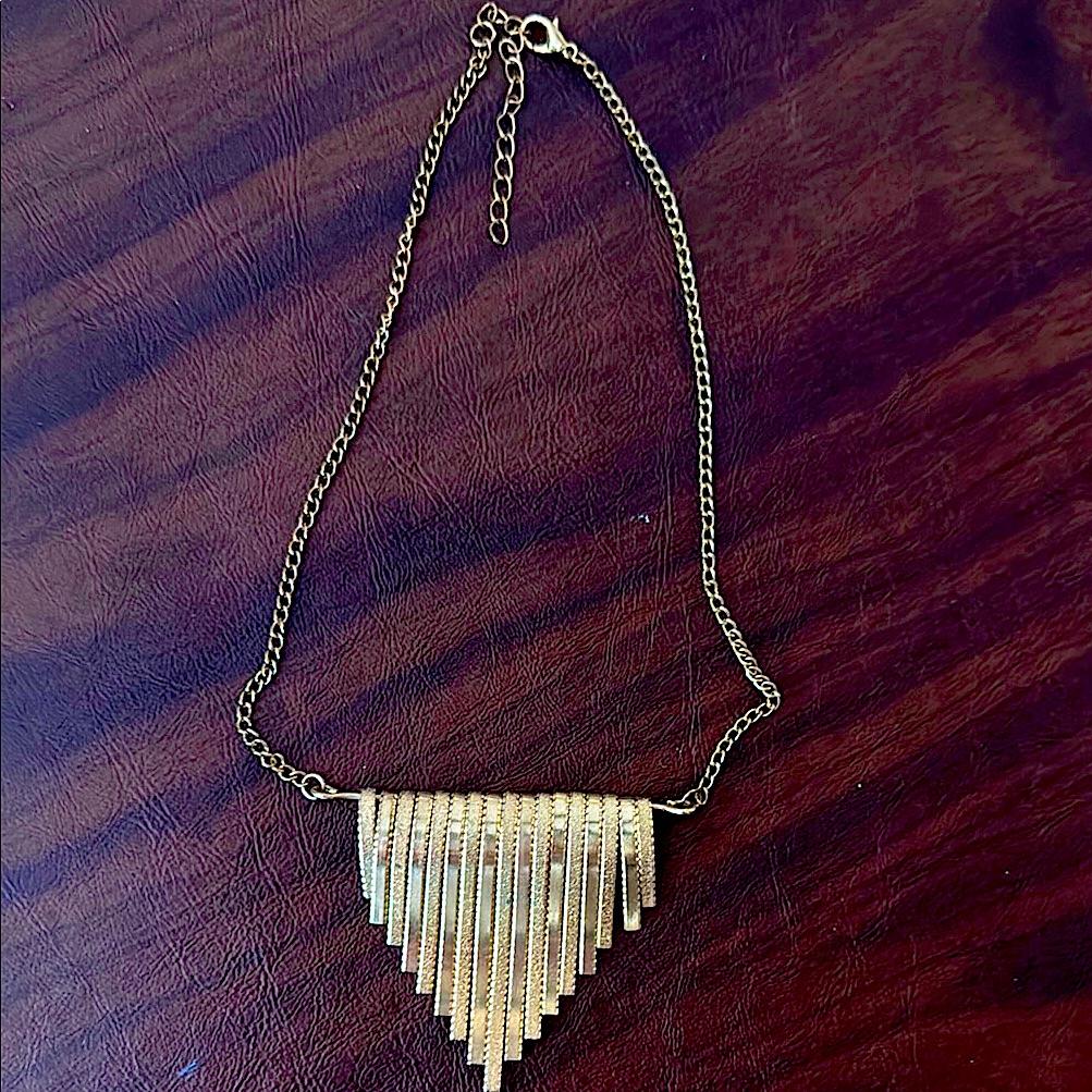 Elegant Gold Choker Necklace